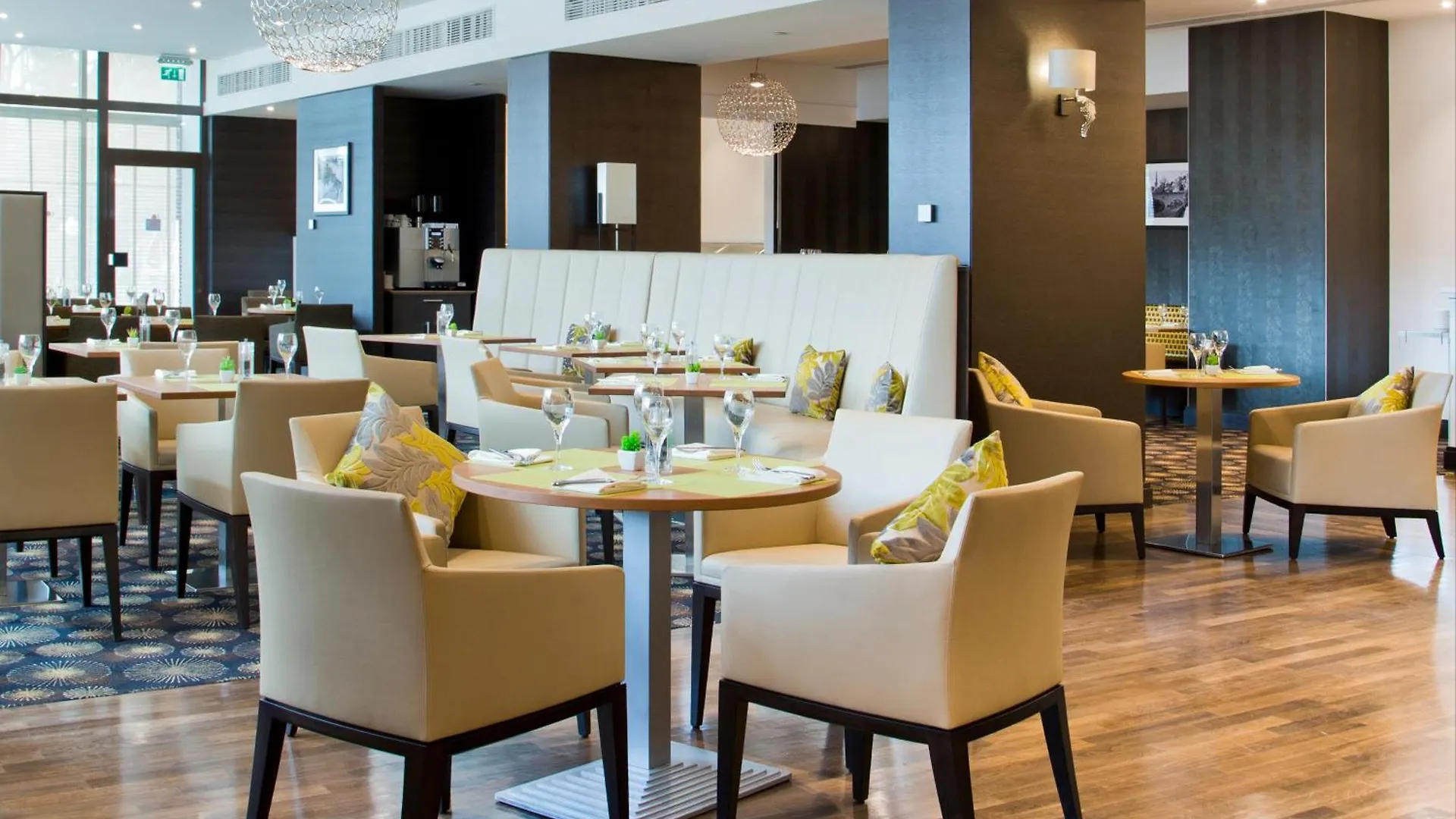 Doubletree By Hilton Luxembourg Hotel 4*,