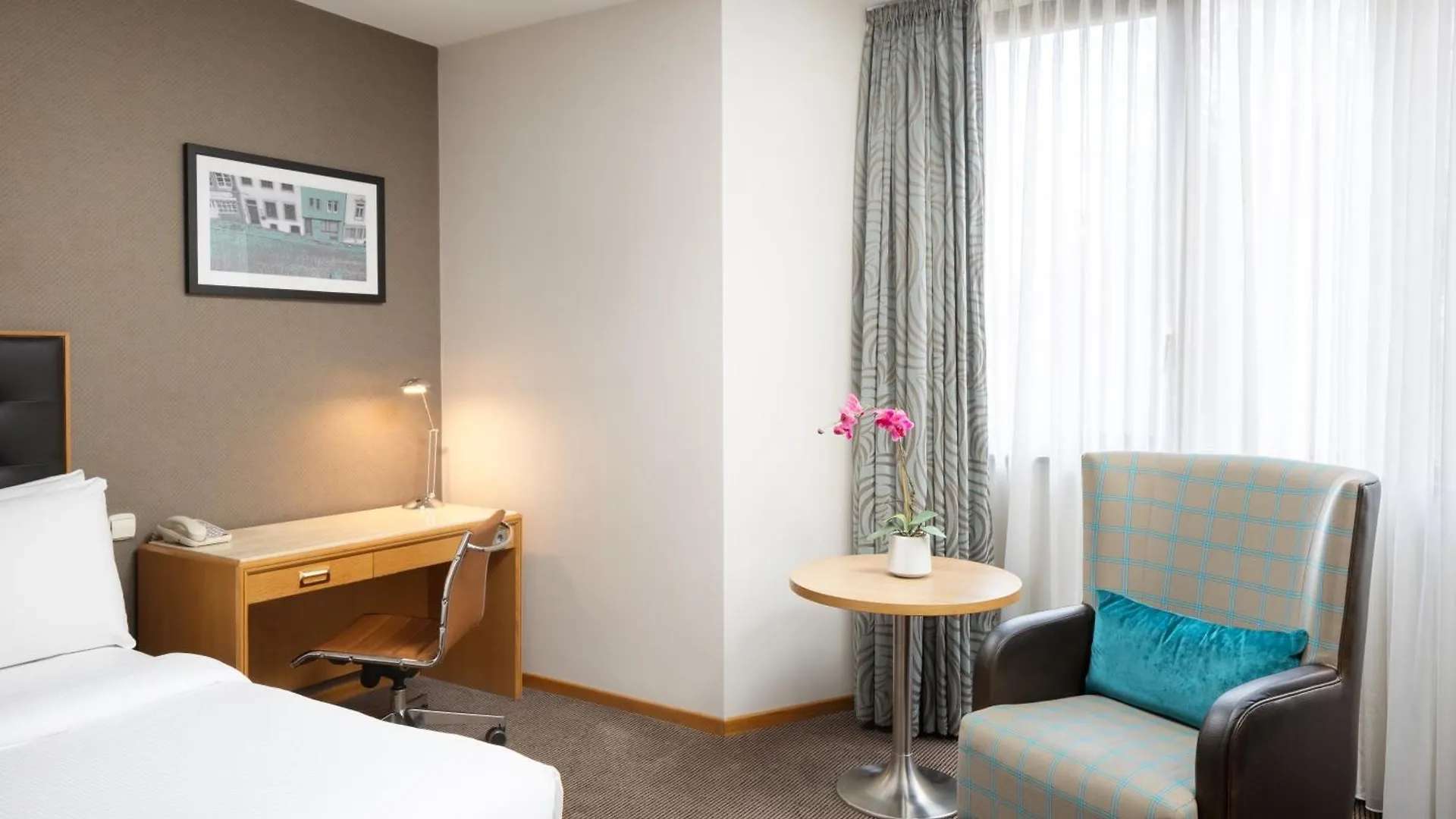 Doubletree By Hilton Luxembourg Hotel