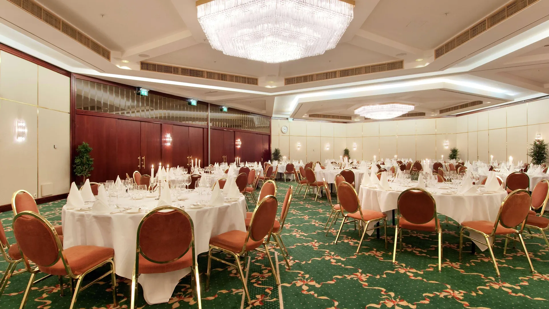 Doubletree By Hilton Luxembourg Hotel 4*,